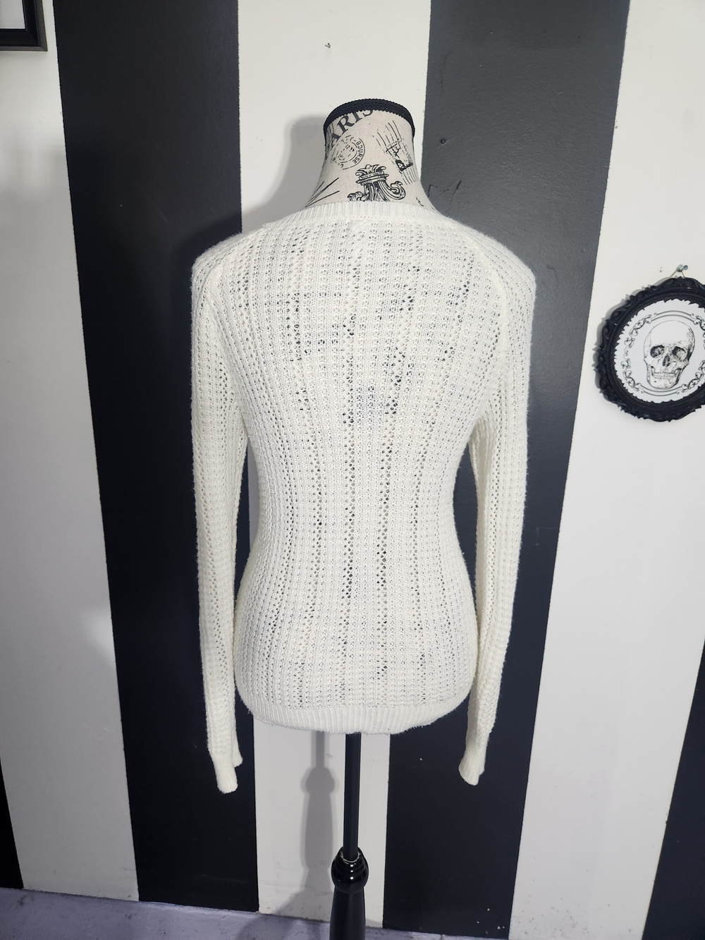 Aeropostale White V-Neck Open-Knit Sweater - Picture 3 of 5